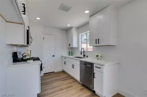 206 Elm St, Henderson, NV 89015