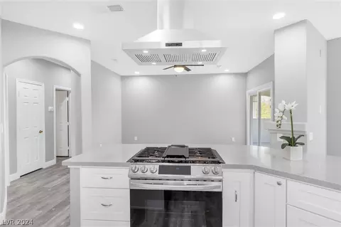 10124 Jacob Pl #203, Las Vegas, NV 89144
