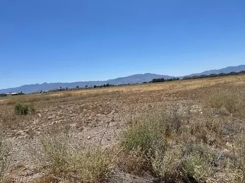1981 Ironhorse St, Pahrump, NV 89048