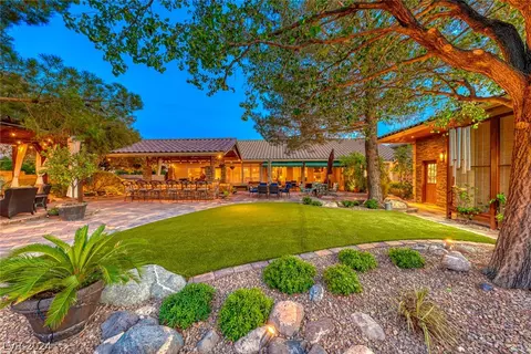1554 Waterford Falls Ave, Las Vegas, NV 89123