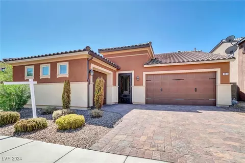901 Gatesbridge Ave, Henderson, NV 89012