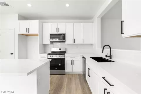 11651 Giles St, Las Vegas, NV 89183