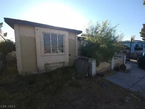 209 Cervantes St, Las Vegas, NV 89101