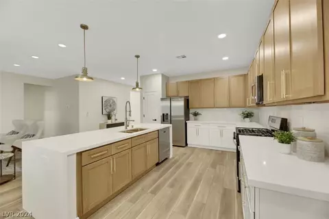 2411 Santeria Star Dr, Henderson, NV 89044