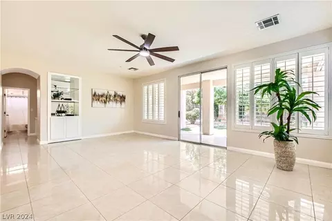 10565 Santo Marco Ct, Las Vegas, NV 89135