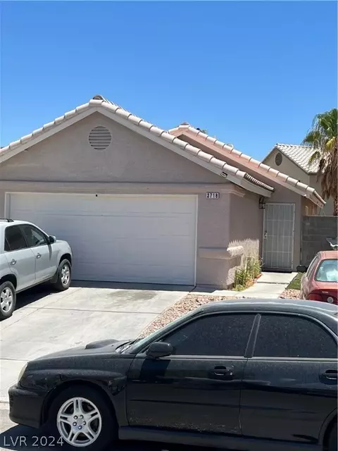 3718 Gulliver St, Las Vegas, NV 89115
