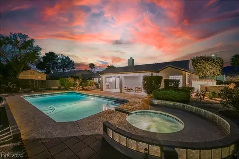 6325 Shadow Glen Ln, Las Vegas, NV 89108