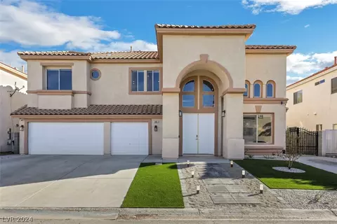 5440 Regal Peak Dr, Las Vegas, NV 89118