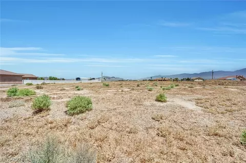 1700 Moose St, Pahrump, NV 89048
