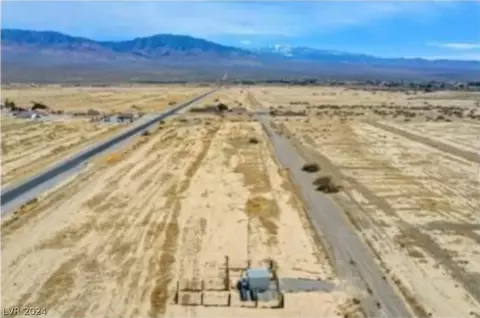 1660 W Cometa Ln, Pahrump, NV 89060