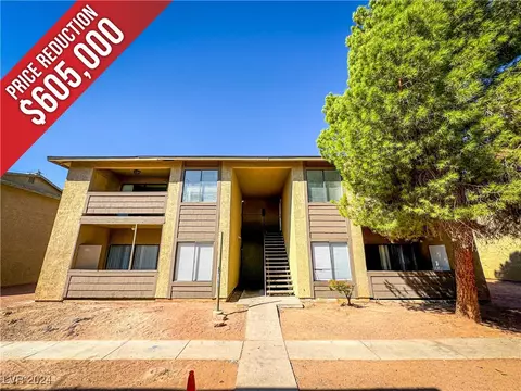 2883 Wheelwright Dr, Las Vegas, NV 89121