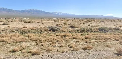 6381 N Linda St, Pahrump, NV 89060