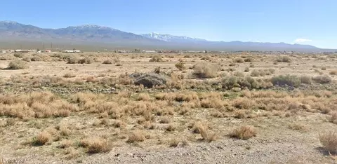 6381 N Linda St, Pahrump, NV 89060