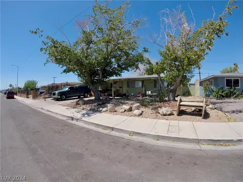 1207 Arrowhead Ave, Las Vegas, NV 89106