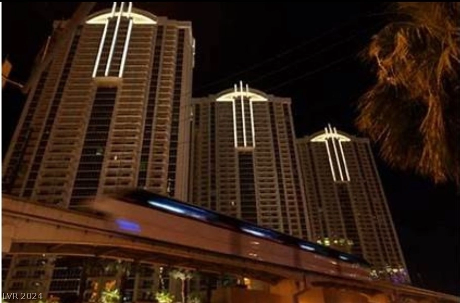 135 E Harmon Ave Unit 2416  