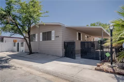 3659 Cape Cod Dr, Las Vegas, NV 89122