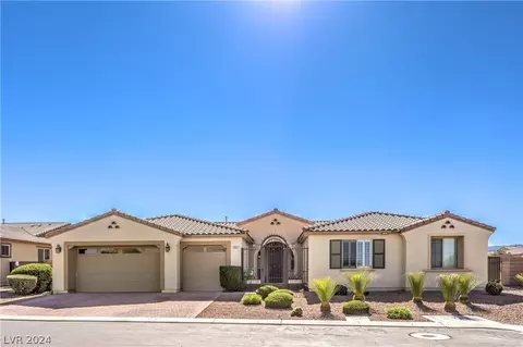 8905 Arcadia Heights St, Las Vegas, NV 89113