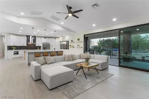 7435 W Richmar Ave, Las Vegas, NV 89178
