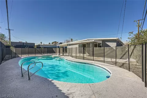 1200 James St, Las Vegas, NV 89101
