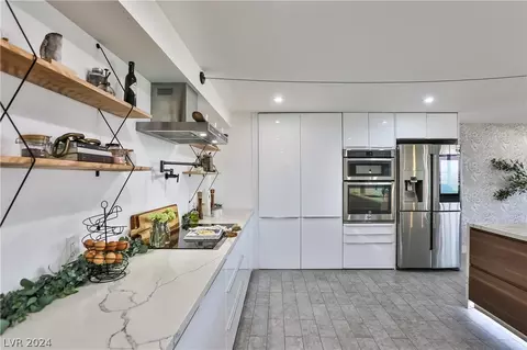 3111 Bel Air Dr #20G, Las Vegas, NV 89109