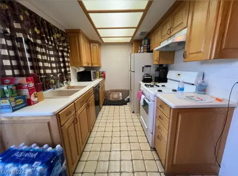 1440 Vegas Valley Dr #11, Las Vegas, NV 89169