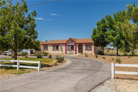 380 E Gamebird Rd, Pahrump, NV 89048