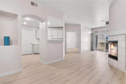7400 W Flamingo Rd #1020, Las Vegas, NV 89147