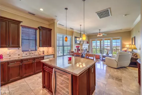 25 Via Visione #201, Henderson, NV 89011