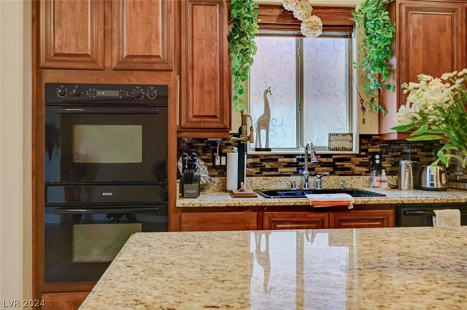 Kitchen - 1011 Via Calderia Pl, Henderson, NV 89011 photo 7 of 7
