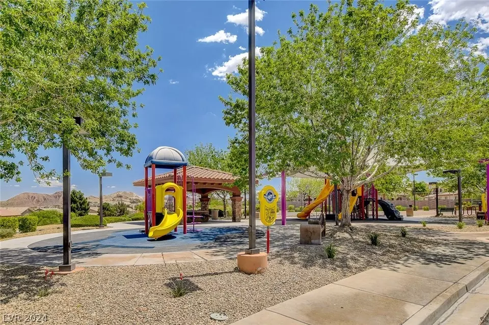 Exterior - 1011 Via Calderia Pl, Henderson, NV 89011 photo 24 of 29