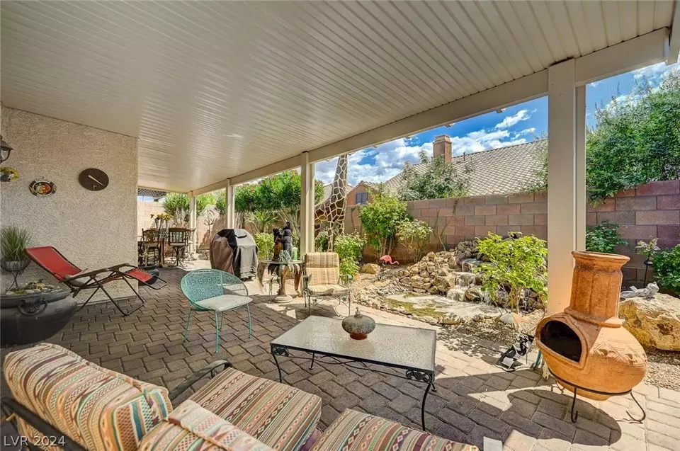 Exterior - 1011 Via Calderia Pl, Henderson, NV 89011 photo 6 of 29