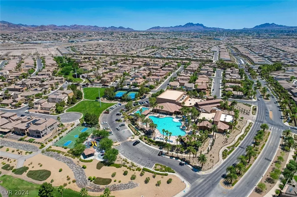 View/Area - 1011 Via Calderia Pl, Henderson, NV 89011 photo 6 of 12