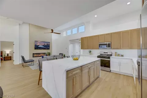 2412 Dove Valley Ct, Las Vegas, NV 89134