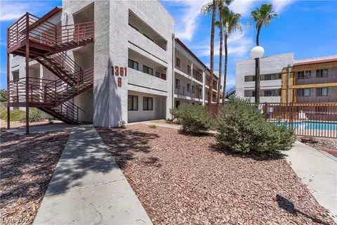 1361 E University Ave #301, Las Vegas, NV 89119