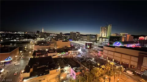 150 Las Vegas Blvd #1512, Las Vegas, NV 89101