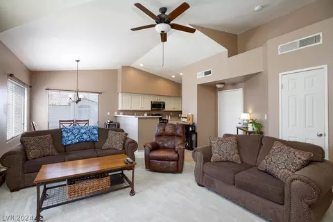 4800 Grey Wolf Ln #204, Las Vegas, NV 89149