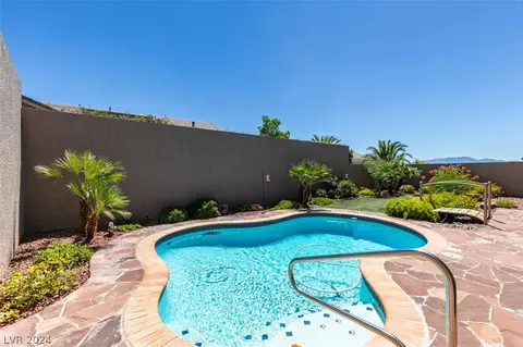 Exterior - 2591 Dirleton Pl, Henderson, NV 89044 photo 8 of 10