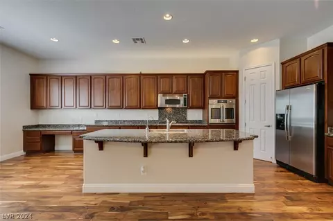 Kitchen - 2591 Dirleton Pl, Henderson, NV 89044 photo 4 of 6
