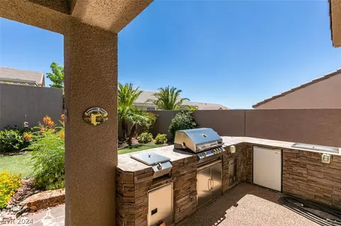 Exterior - 2591 Dirleton Pl, Henderson, NV 89044 photo 10 of 10