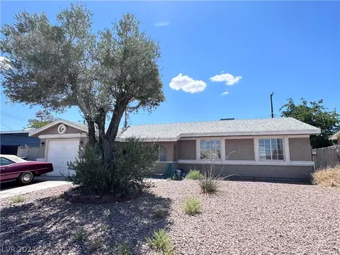 712 Scholl Dr, Las Vegas, NV 89107