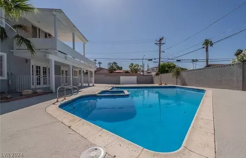 3012 W Oakey Blvd, Las Vegas, NV 89102