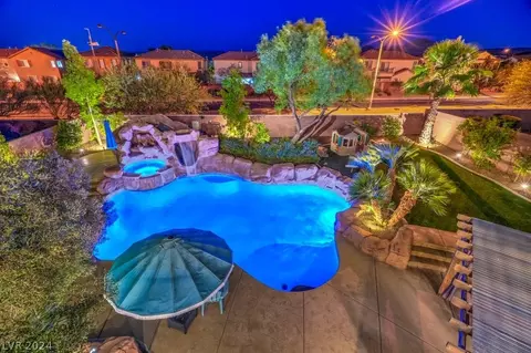 8351 Bella Famiglia Ave, Las Vegas, NV 89178