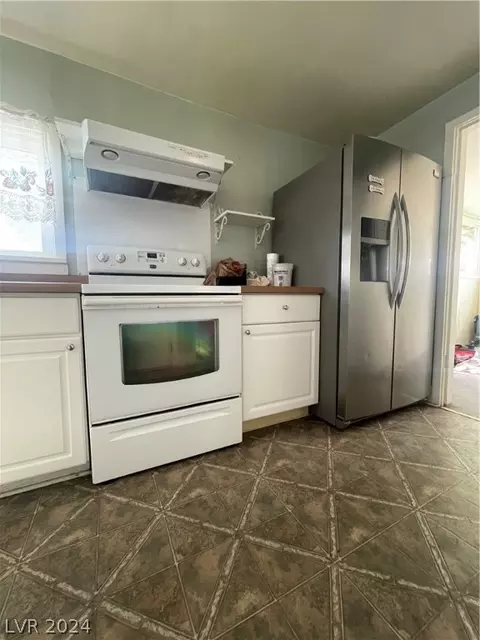 Kitchen - 296 Nevada Ave, Ely, NV 89301 photo 3 of 3