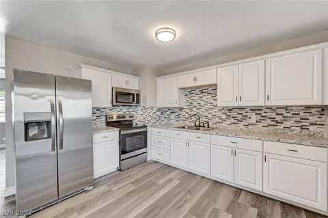 500 Gilday Ave, North Las Vegas, NV 89030