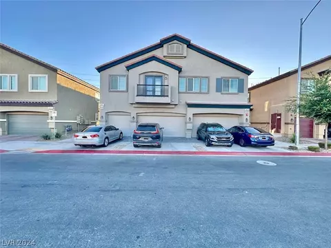 7425 Snowy Owl St #102, North Las Vegas, NV 89084