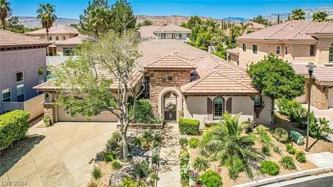 2807 Middle Earth St, Las Vegas, NV 89135