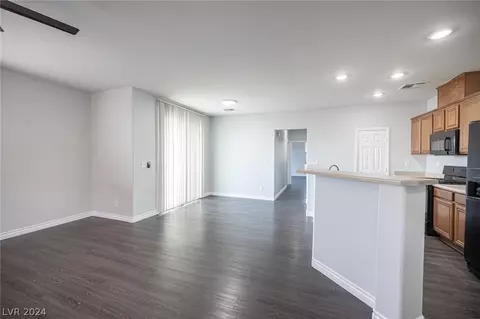 6255 W Arby Ave #217, Las Vegas, NV 89118