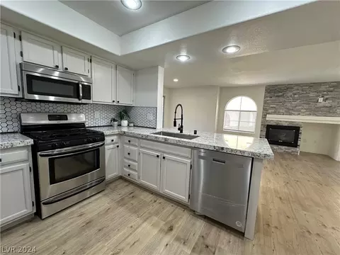 7950 W Flamingo Rd #1120, Las Vegas, NV 89147