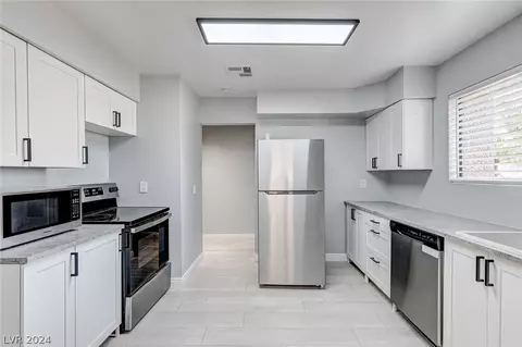 3151 Soaring Gulls Dr #1129, Las Vegas, NV 89128