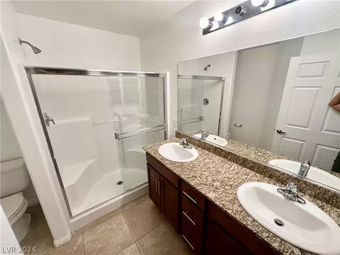 Bath - 2813 Chetco River St #-, Laughlin, NV 89029 photo 3 of 3